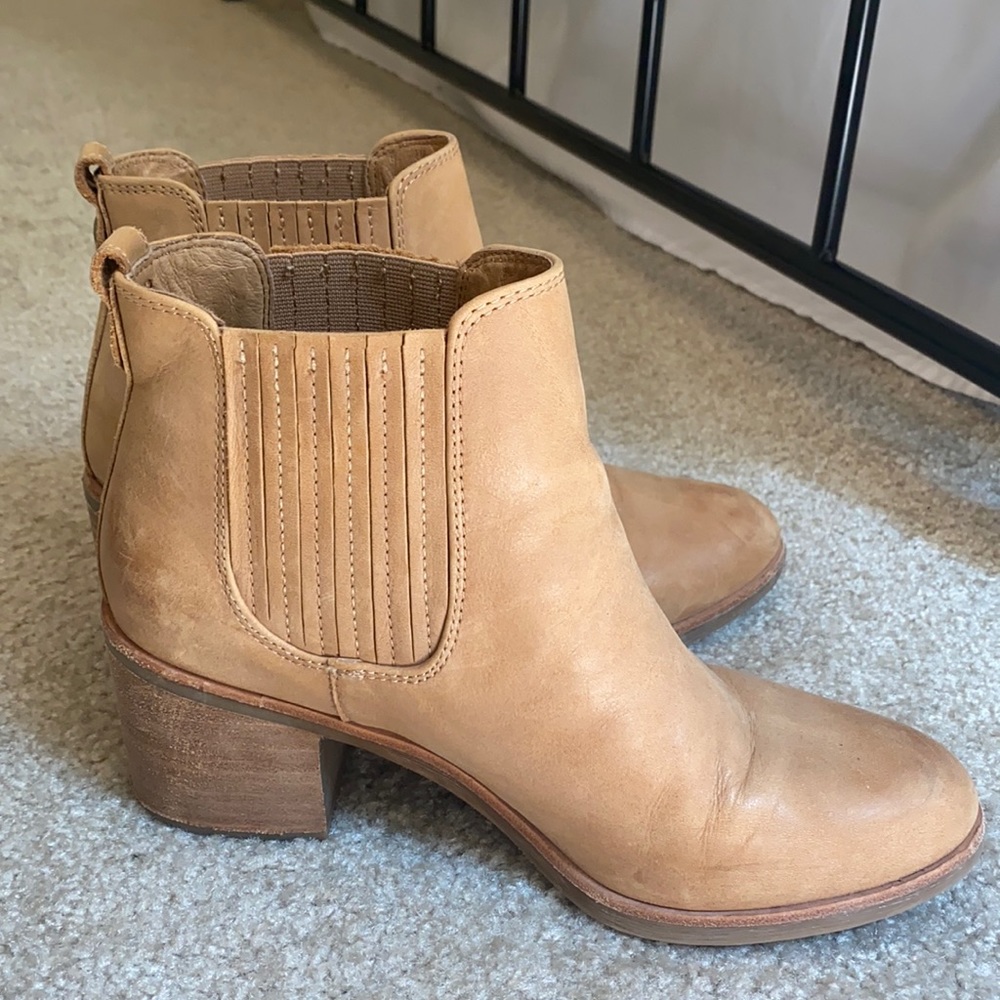 Sofft Leather Ankle Booties